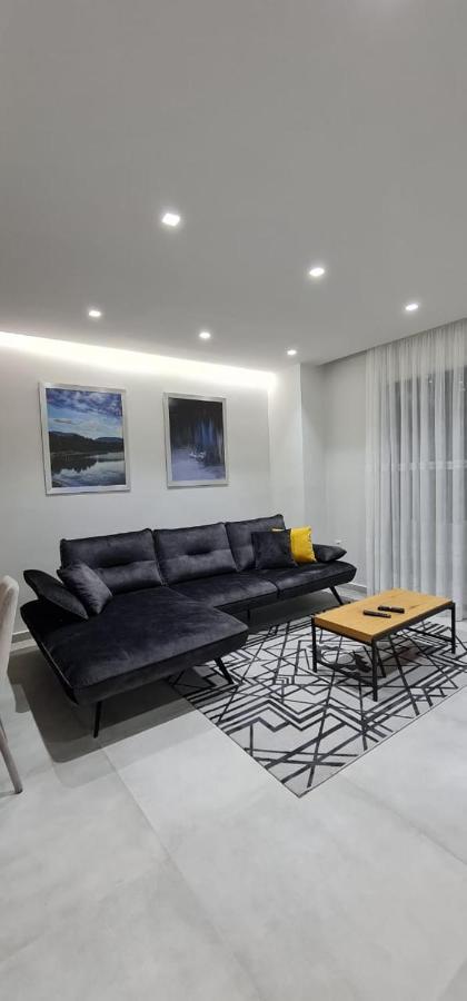 Luxurious Apartament Lägenhet Sarandë Exteriör bild